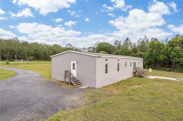 2362 NE COUNTY ROAD 1469, Hawthorne, FL 32640