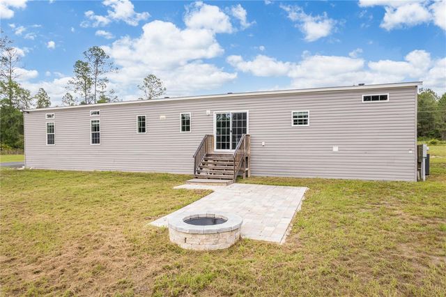 2362 NE COUNTY ROAD 1469, Hawthorne, FL 32640