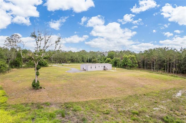 2362 NE COUNTY ROAD 1469, Hawthorne, FL 32640