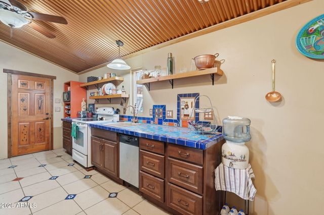 94 W 12TH Street, Florence, AZ 85132