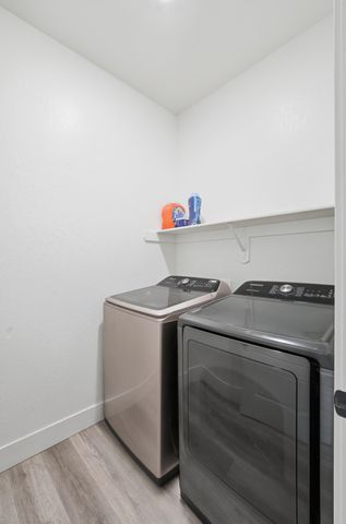 2824 S Cain Street, Visalia, CA 93292