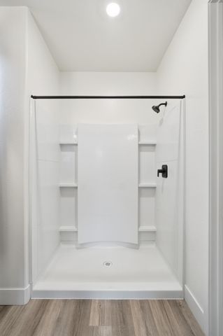 2824 S Cain Street, Visalia, CA 93292