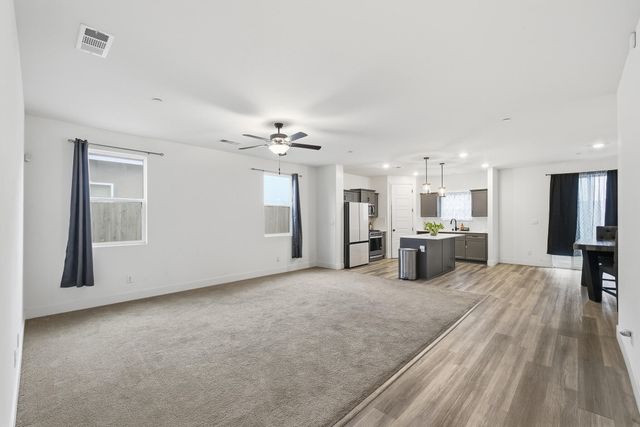 2824 S Cain Street, Visalia, CA 93292