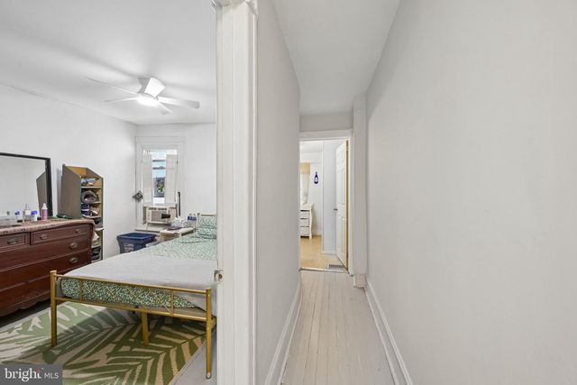325 W SPRING AVE, Ardmore, PA 19003