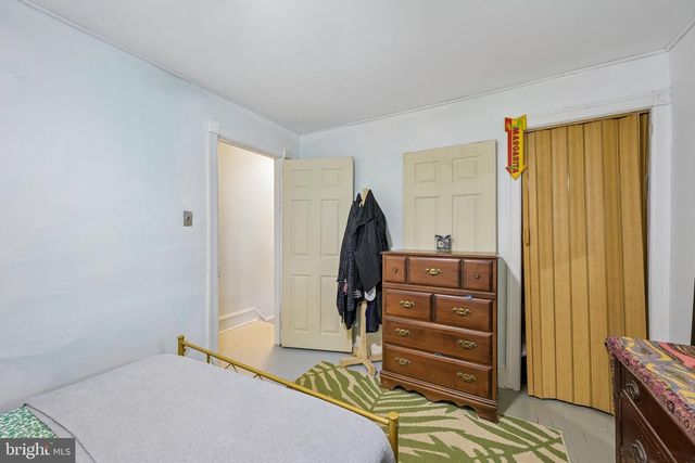 325 W SPRING AVE, Ardmore, PA 19003