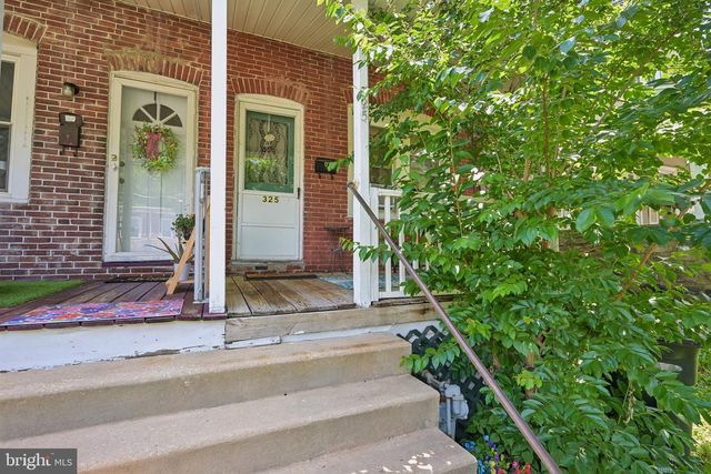 325 W SPRING AVE, Ardmore, PA 19003