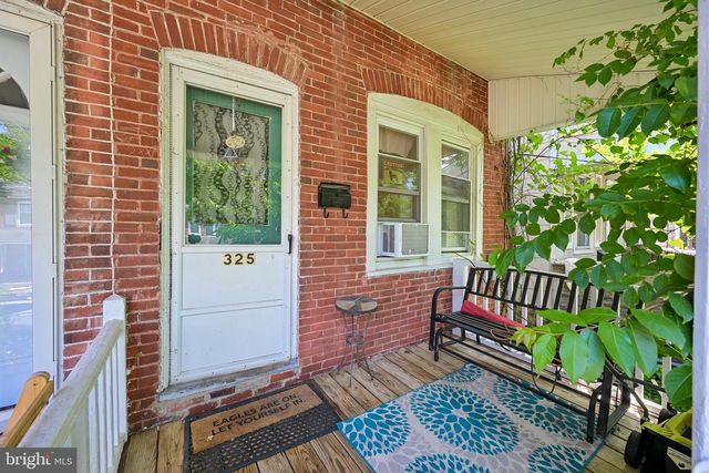 325 W SPRING AVE, Ardmore, PA 19003