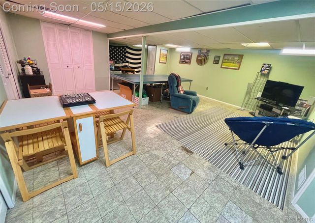 14042 Arden Avenue, Warren, MI 48088