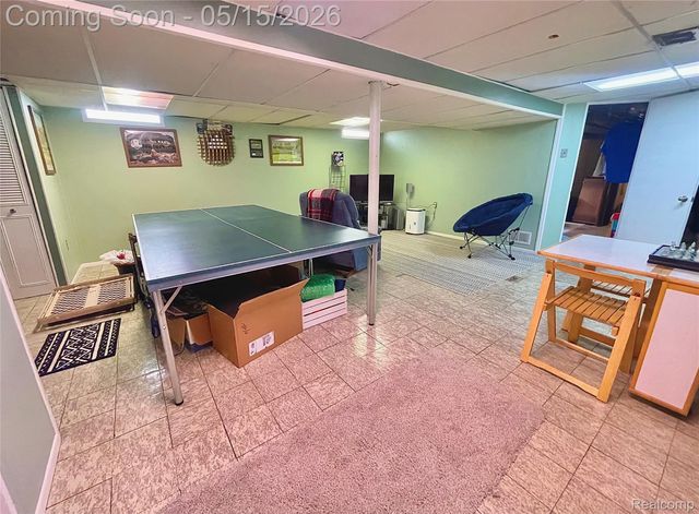 14042 Arden Avenue, Warren, MI 48088