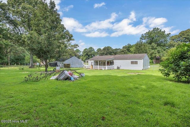 203 Devon Court, Jacksonville, NC 28546