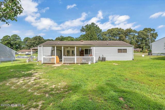 203 Devon Court, Jacksonville, NC 28546