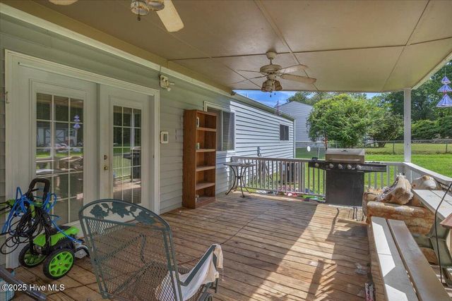 203 Devon Court, Jacksonville, NC 28546