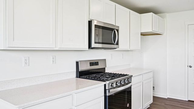 123 Cornerstone Crossing, Hampshire, IL 60140