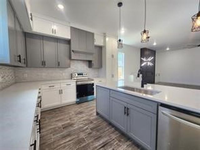 2121 S Edgewood Terrace, Fort Worth, TX 76105