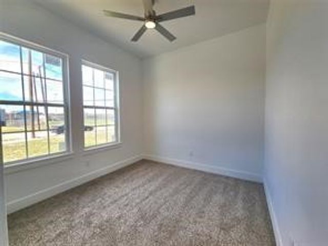2121 S Edgewood Terrace, Fort Worth, TX 76105