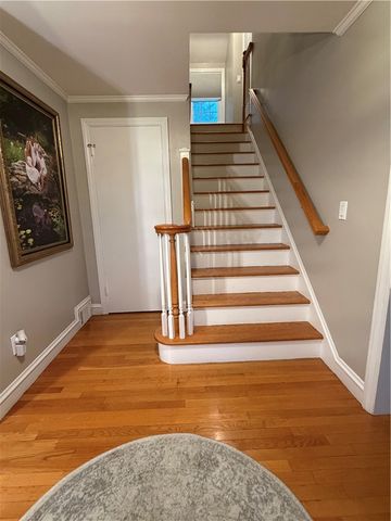 136 Lawnacre Drive, Cranston, RI 02920