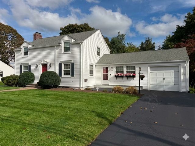 136 Lawnacre Drive, Cranston, RI 02920