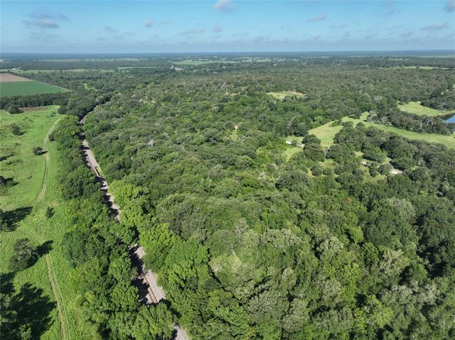 913 Acres County Road 444, Somerville, TX 77879