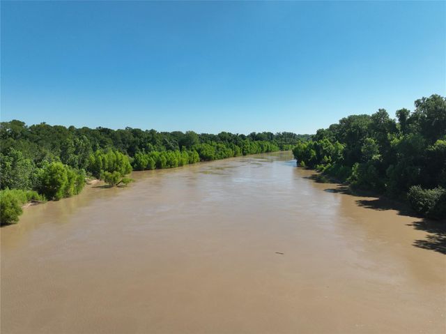 913 Acres County Road 444, Somerville, TX 77879