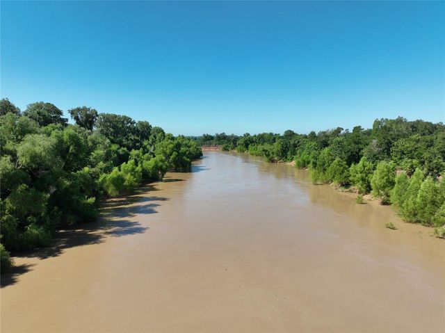 913 Acres County Road 444, Somerville, TX 77879