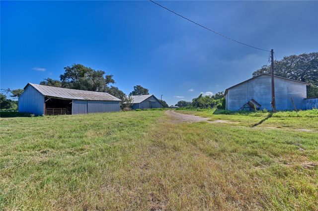 913 Acres County Road 444, Somerville, TX 77879