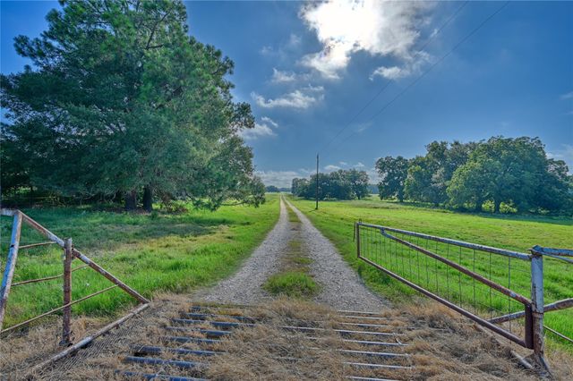 913 Acres County Road 444, Somerville, TX 77879