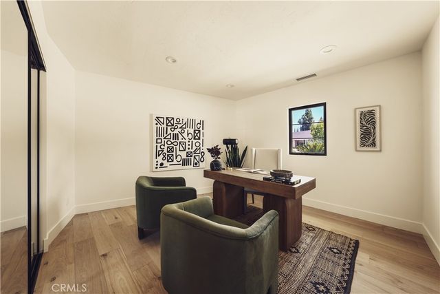 4195 Alonzo Ave, Encino, CA 91316