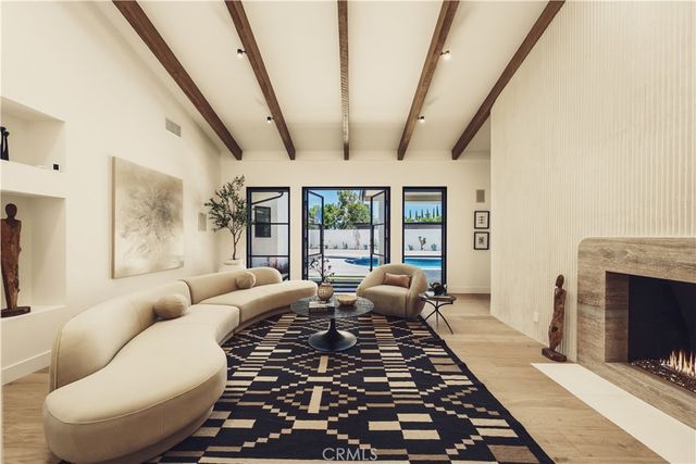 4195 Alonzo Ave, Encino, CA 91316