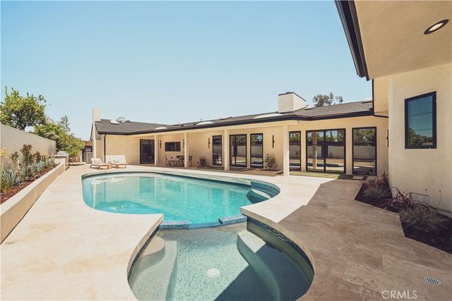 4195 Alonzo Ave, Encino, CA 91316