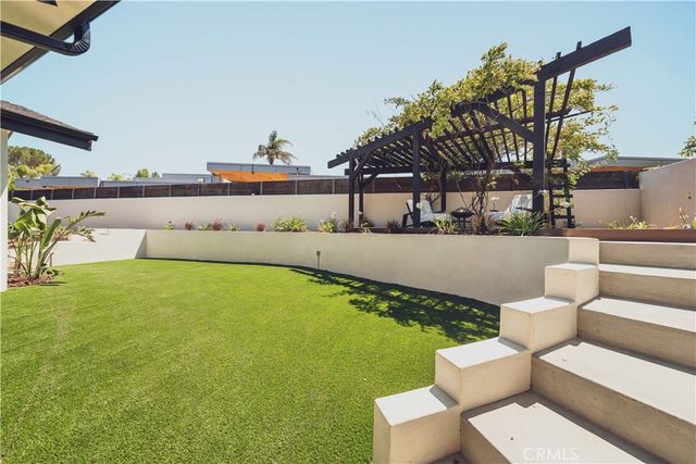 4195 Alonzo Ave, Encino, CA 91316
