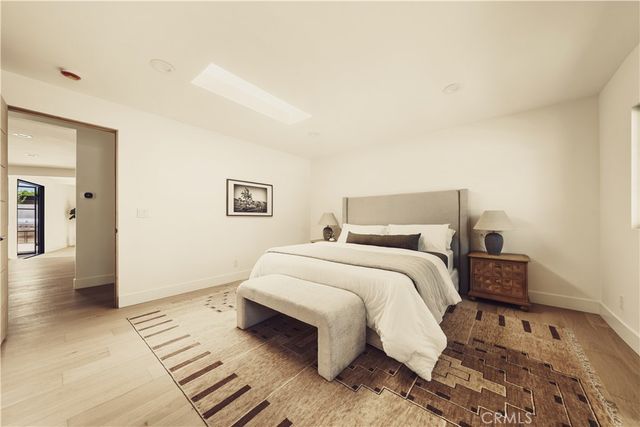 4195 Alonzo Ave, Encino, CA 91316