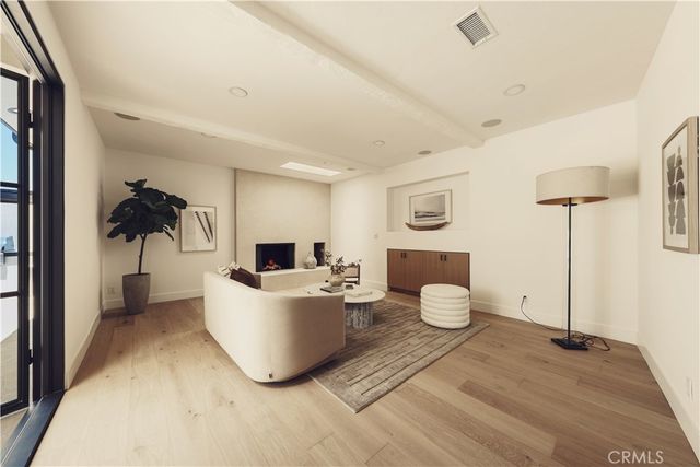 4195 Alonzo Ave, Encino, CA 91316