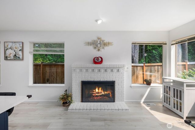 25700 SE 35TH Place, Sammamish, WA 98029