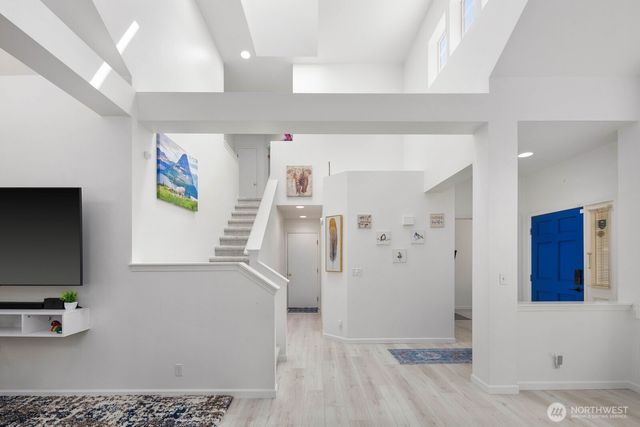 25700 SE 35TH Place, Sammamish, WA 98029