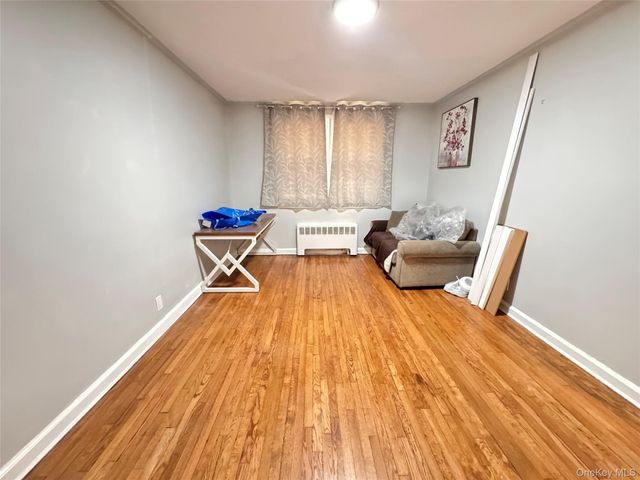 8516 Little Neck Parkway, Floral Park, NY 11001