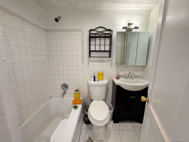 8516 Little Neck Parkway, Floral Park, NY 11001