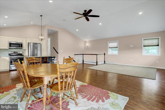 22 ANTIETAM RD, Temple, PA 19560