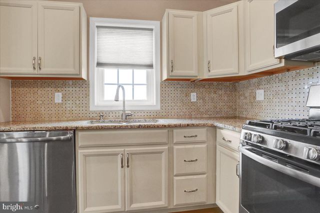 22 ANTIETAM RD, Temple, PA 19560