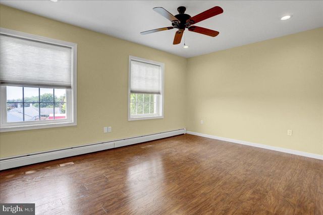 22 ANTIETAM RD, Temple, PA 19560