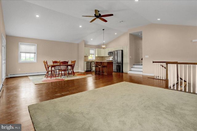 22 ANTIETAM RD, Temple, PA 19560