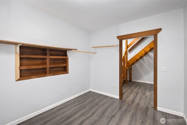 4420 Bluff Lane NE, Bainbridge Island, WA 98110
