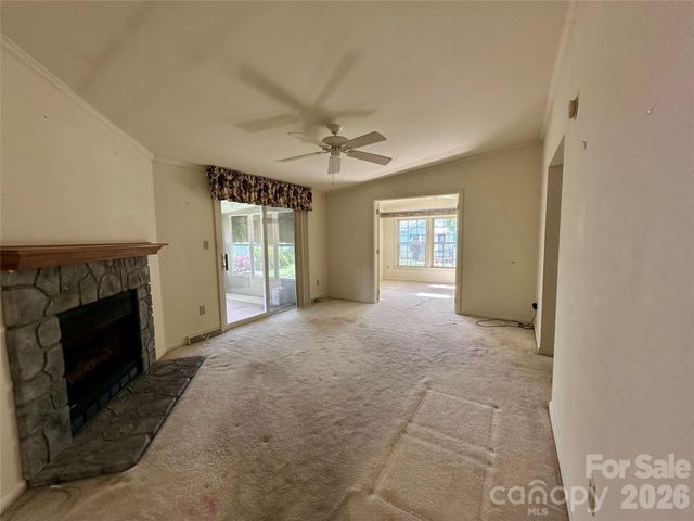 308 Riverwind Drive, Hendersonville, NC 28739