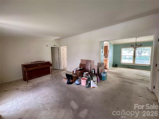 308 Riverwind Drive, Hendersonville, NC 28739