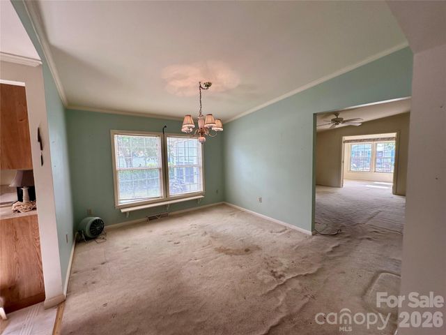 308 Riverwind Drive, Hendersonville, NC 28739