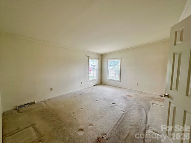 308 Riverwind Drive, Hendersonville, NC 28739