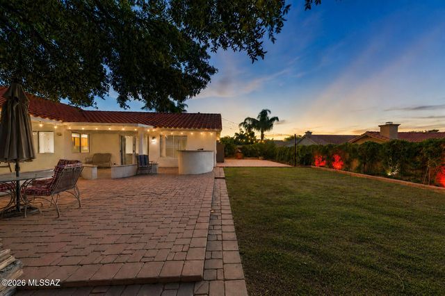 8089 E Gary Court, Tucson, AZ 85715