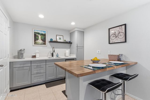 5234 N 15 Street, Phoenix, AZ 85014