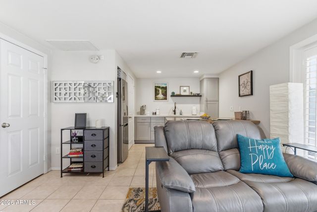 5234 N 15 Street, Phoenix, AZ 85014