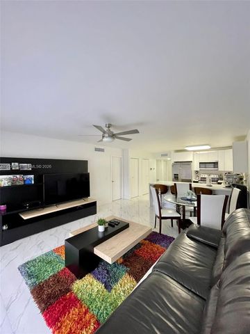 16461 Blatt Blvd 103, Weston, FL 33326