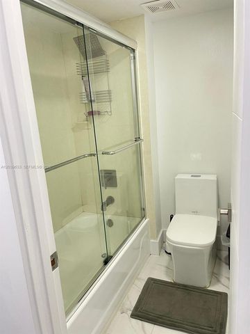 16461 Blatt Blvd 103, Weston, FL 33326